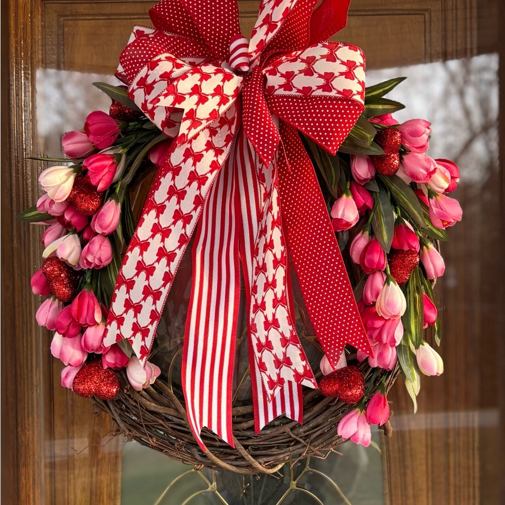 Custom Valentine Grapevine Wreath, 20”-22” Diameter, Door Hanger, Pink, Red, Bow